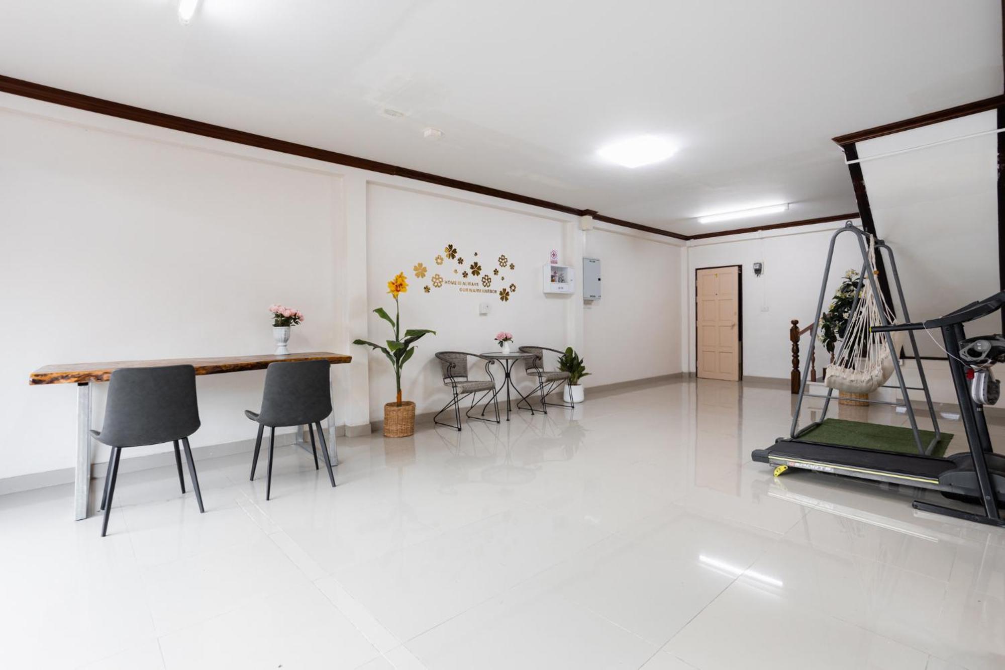 2B Cozy Hostel ตรัง 외부 사진