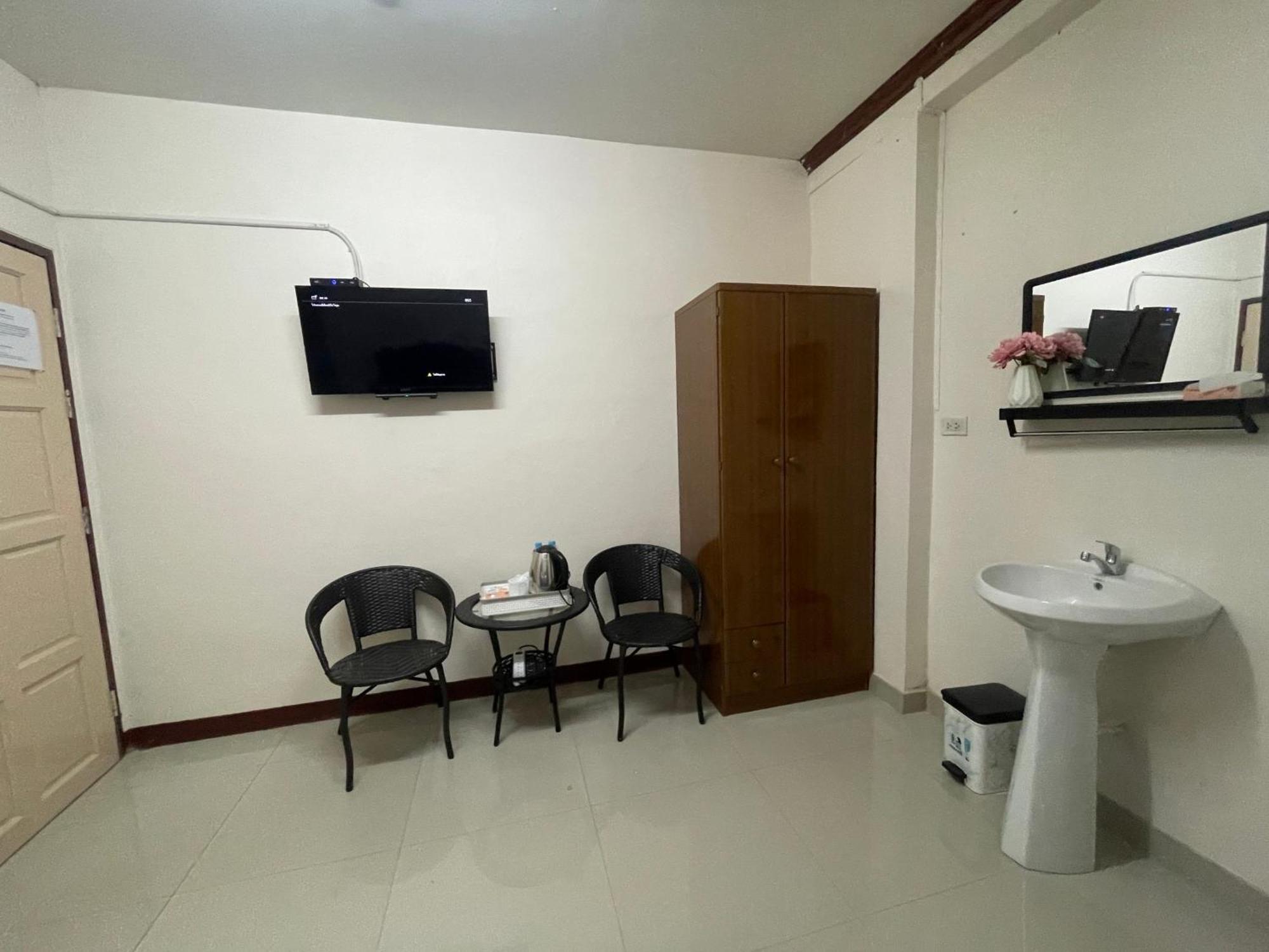 2B Cozy Hostel ตรัง 외부 사진